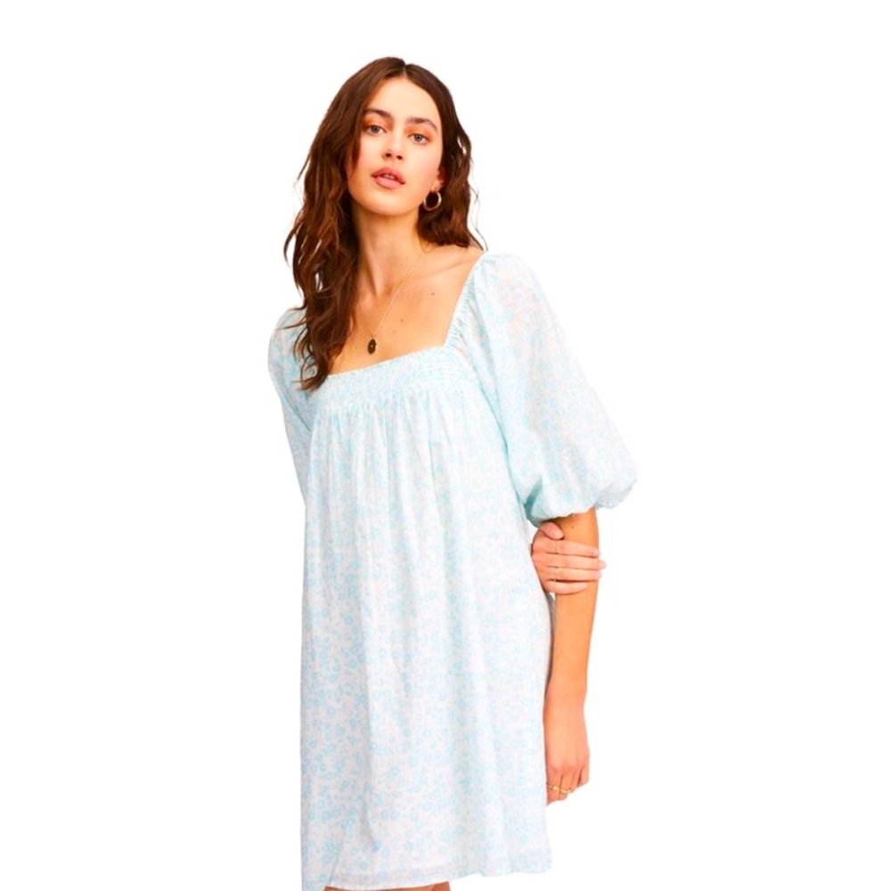 Billabong | Blue and White Floral Fields Short Sleeve Dress Size Medium